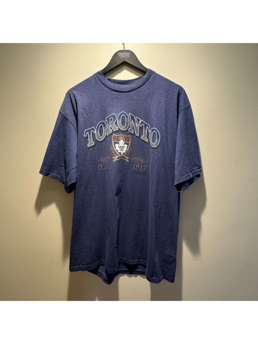 Vintage  Toronto Maples Leafs Trench NHL Single Stitch T-Shirt Adult Size XL